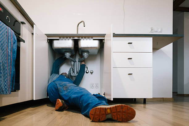 Professional Leak Detection technician working in Malvern, OH